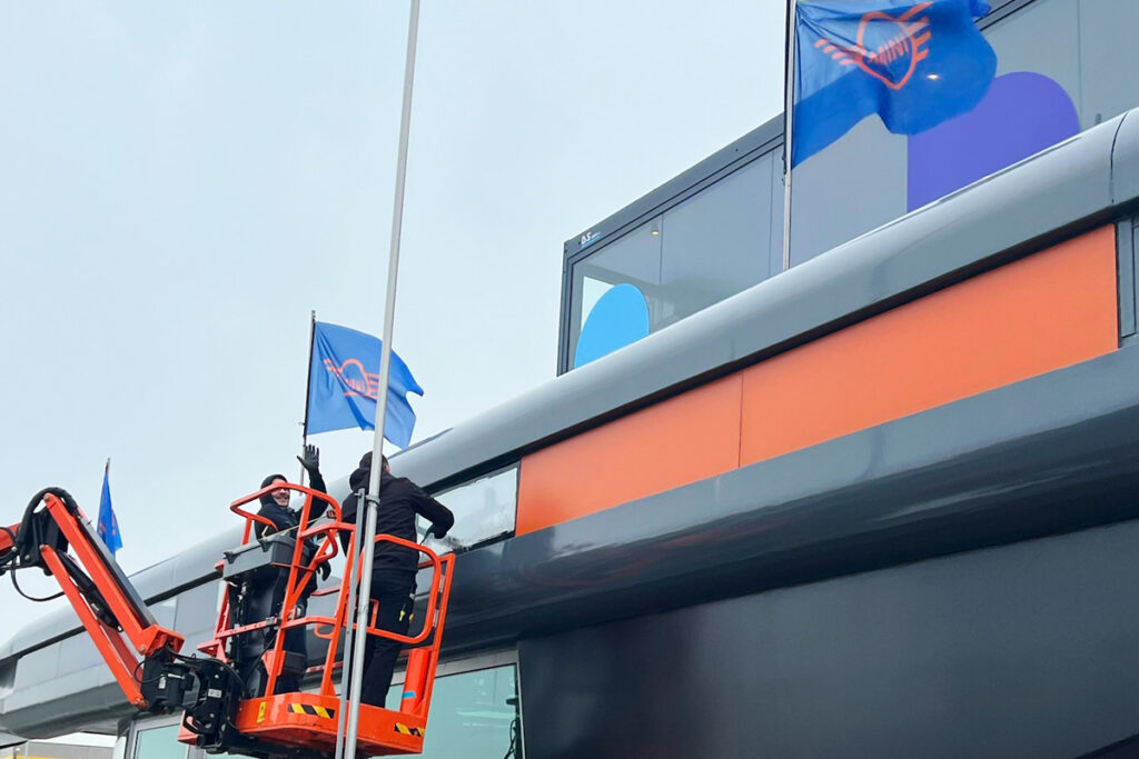 Boot bestickeren met logo | Mini electric launch Ocean Diva