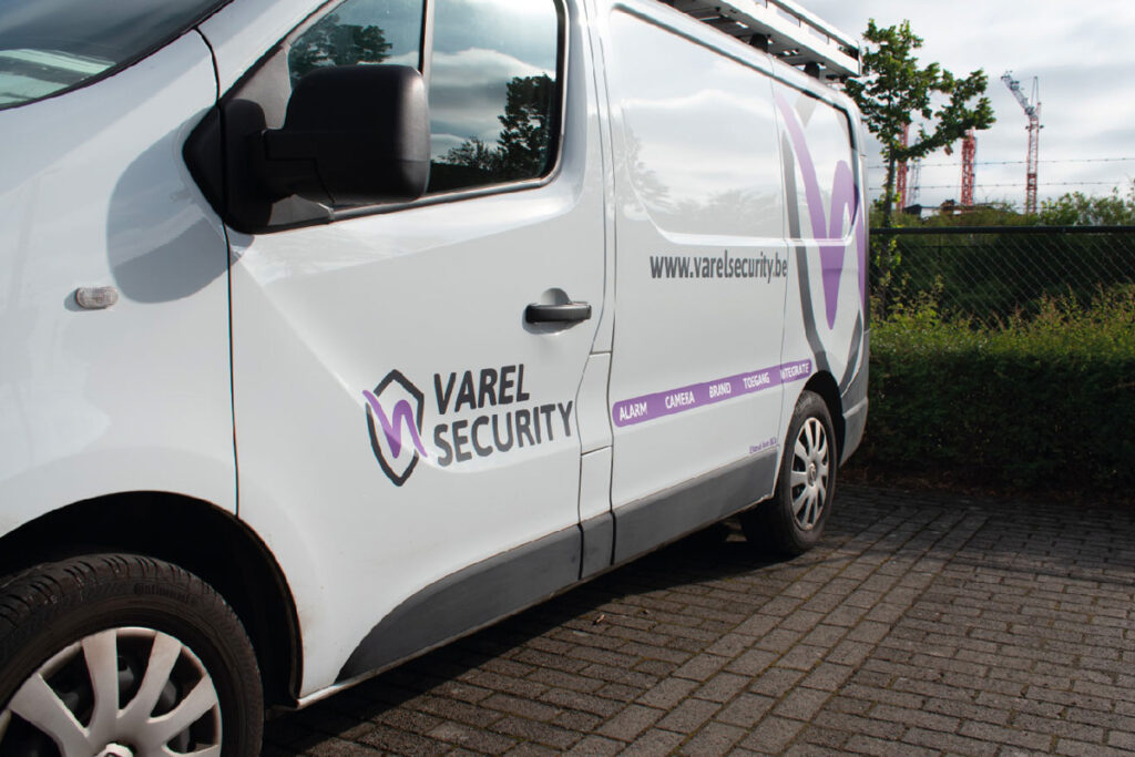 Camionette bestelwagen belettering | Varel Security