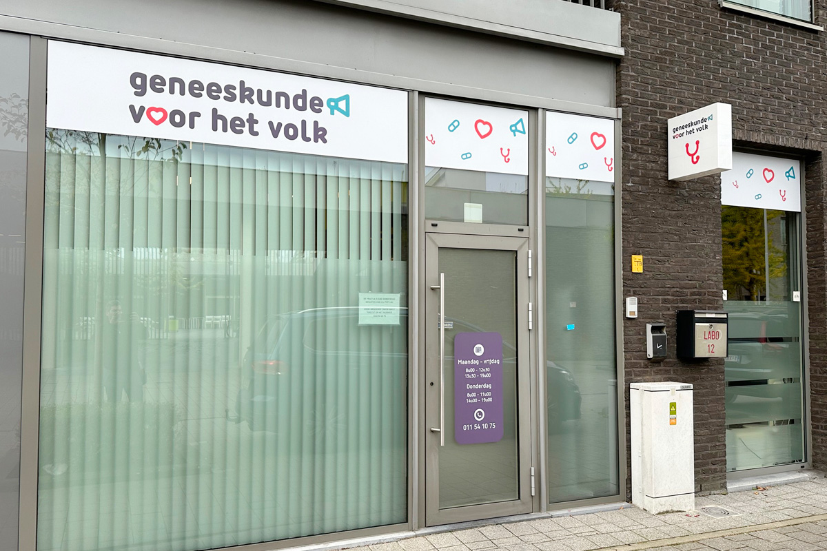 Etalage bestickering en gevelreclame op maat | Geneeskunde voor het Volk