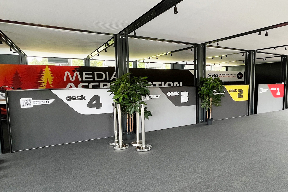 Gepersonaliseerde bedrukte check-in desk | Spa Gran Prix Spa-Francorchamps
