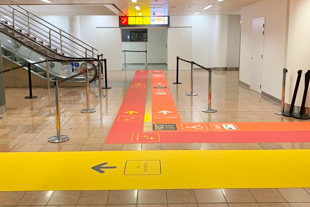 Op maat gemaakte vloermarkering bestellen | Brussels Airport